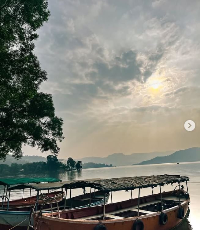 Boat ride — Across the Shivsagar backwaters, Vasota Fort trek from Bamnoli